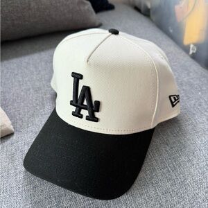 New Era Men’s Cap - Black and White
